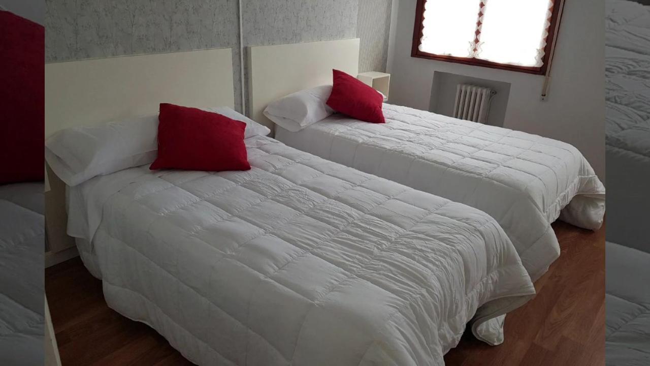 Apartamentos Halcon ריבאדאו מראה חיצוני תמונה